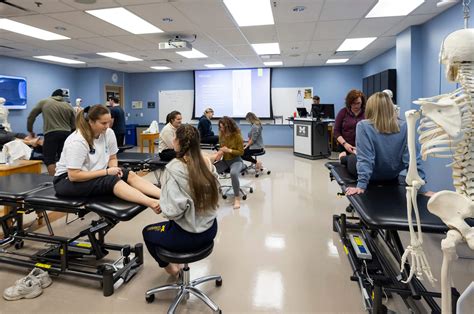 Accelerated physical therapy - The Doctor of Physical Therapy (DPT) program prepares students to be outstanding clinicians in the practice of physical therapy. ... The Accelerated BS/DPT Option requirements are the maintenance of a 3.33 cumulative GPA and a 3.25 science GPA while earning a minimum grade of "C" on all DPT program prerequisite courses.